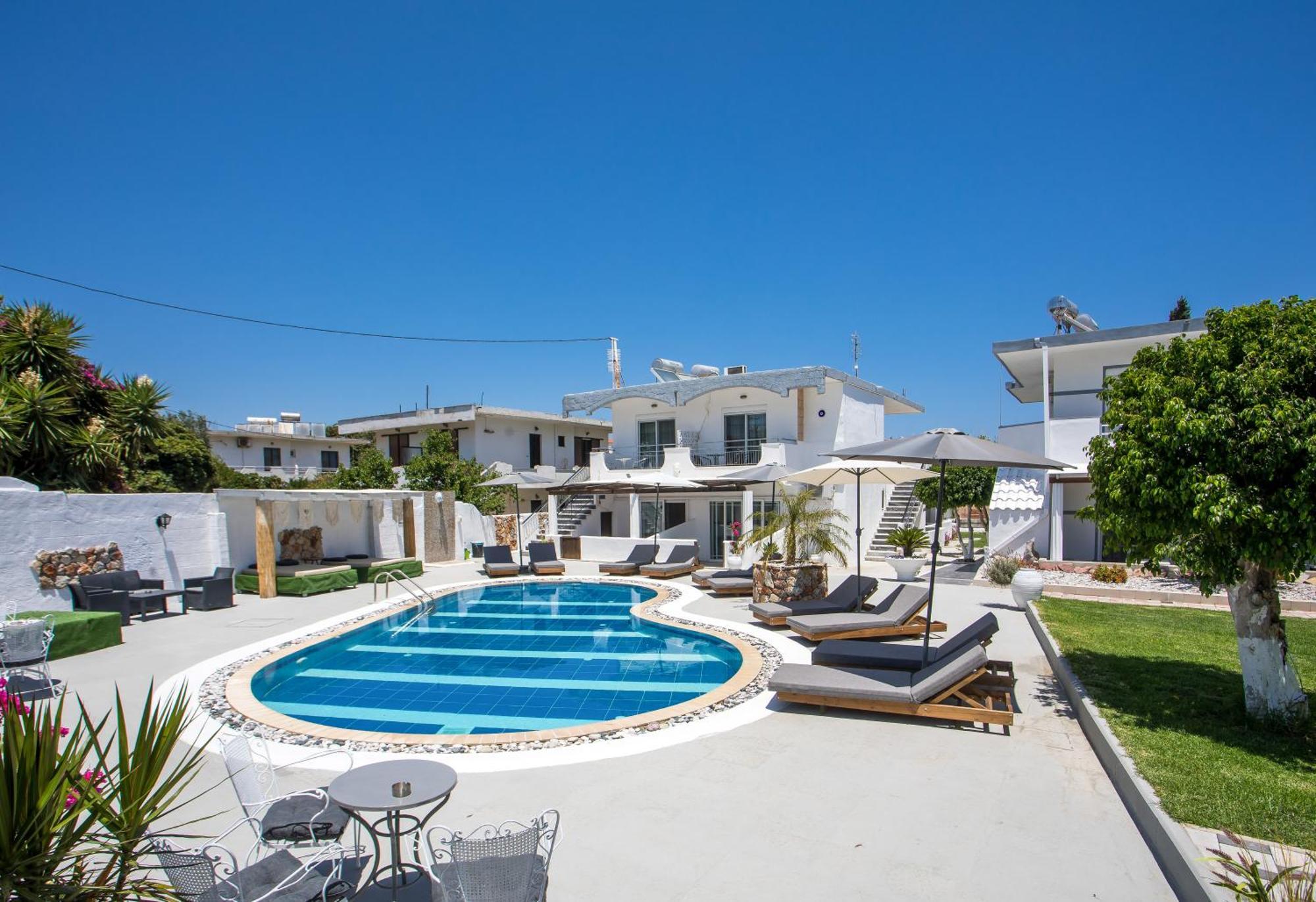 Toulas & Apts No2 * Faliraki